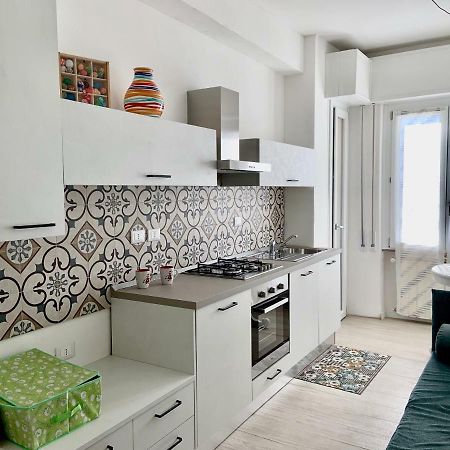 Rosy'S Flat Apartment La Spezia Exterior photo