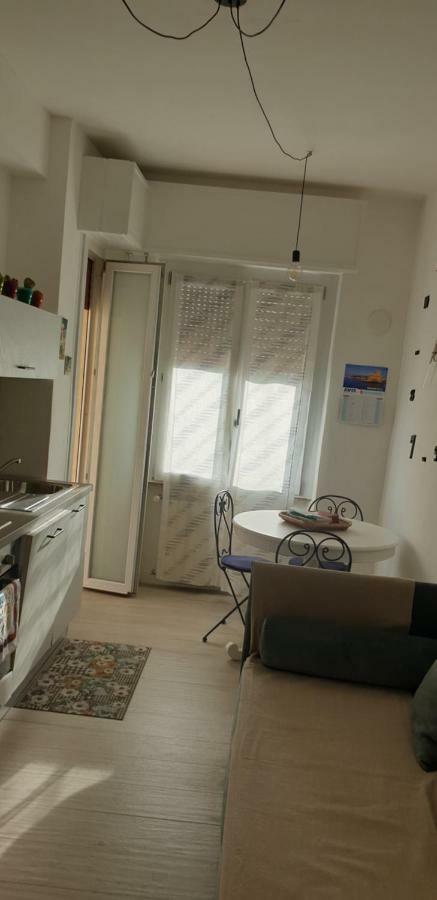 Rosy'S Flat Apartment La Spezia Exterior photo